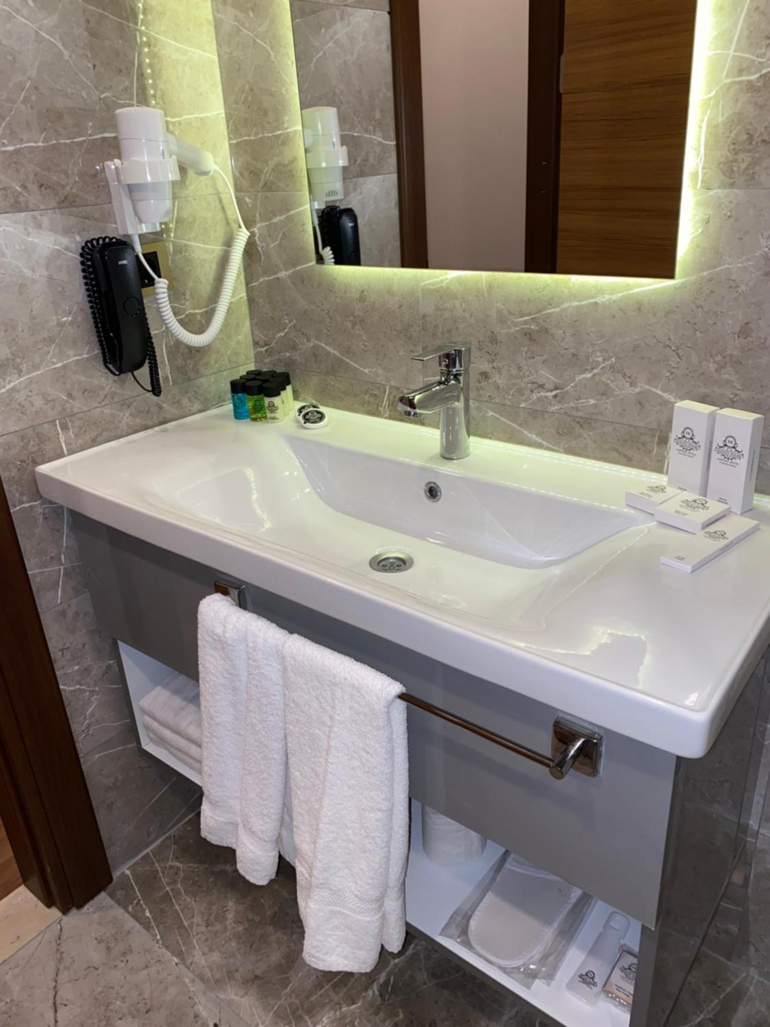 Grand Hamit By Karadayi Airport Hotel Arnavutkoy المظهر الخارجي الصورة